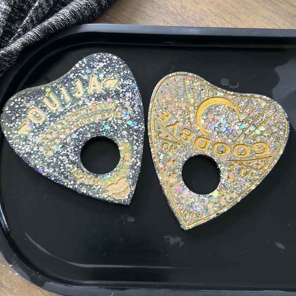 Planchettes resin poured two large two small - Picture 2 of 2